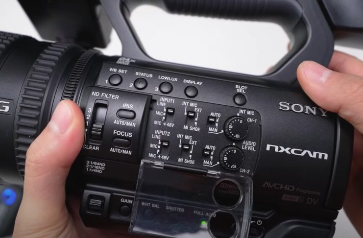 Cara Menyambungkan Mic Jack Audio Kecil ke Camcorder SOny NX100